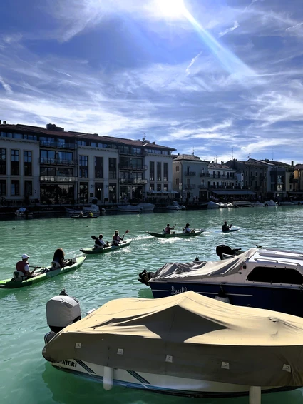 Peschiera del Garda in Canoa: Tour Storico tra le Mura Veneziane